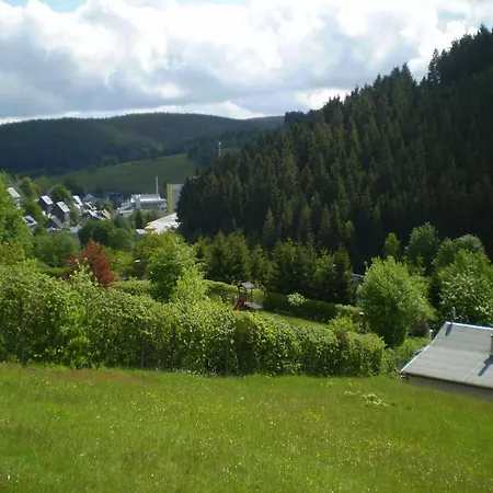 Heatable Pool Retreat *