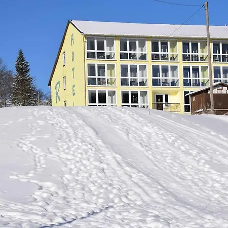 Vakantiehuis Heatable Pool Retreat Neuhaus am Rennweg