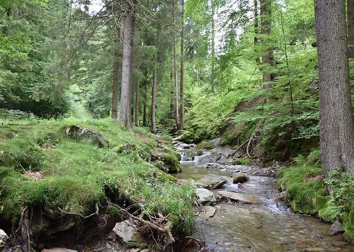 Heatable Pool Retreat *