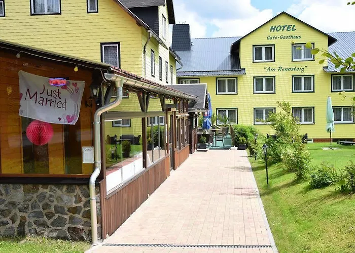 Heatable Pool Retreat Vakantiehuis Neuhaus am Rennweg